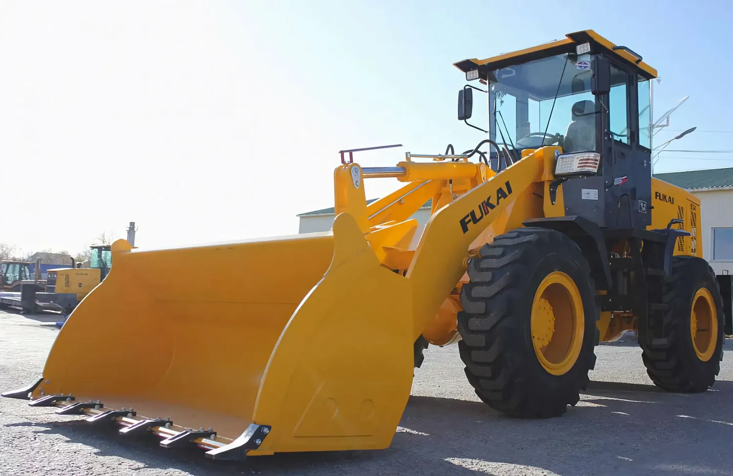 Фронтальный погрузчик Fukai 934 — фото